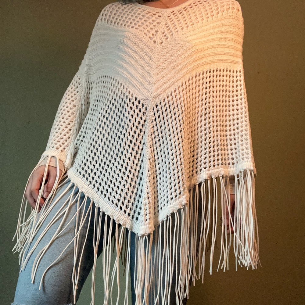 CHICO’S Poncho - Picture 3 of 8